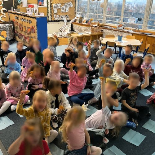 We've been learning all about the celebration, Eid. We've been learning about how Muslims celebrate, making mosques from around the world and have tasted yummy pakoras made by Mr Farooq's Mum